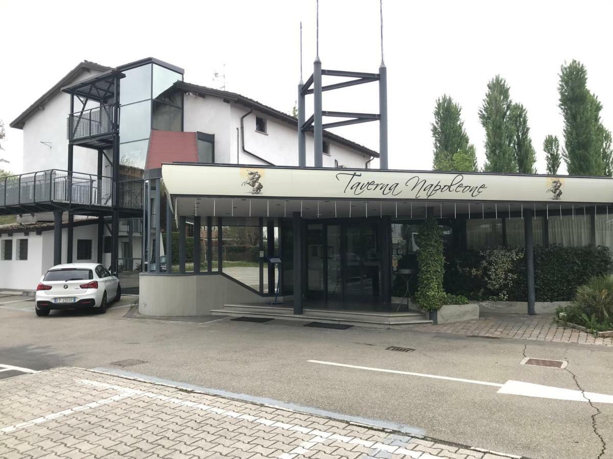 Taverna Napoleone San Lorenzo  Zewnętrze zdjęcie