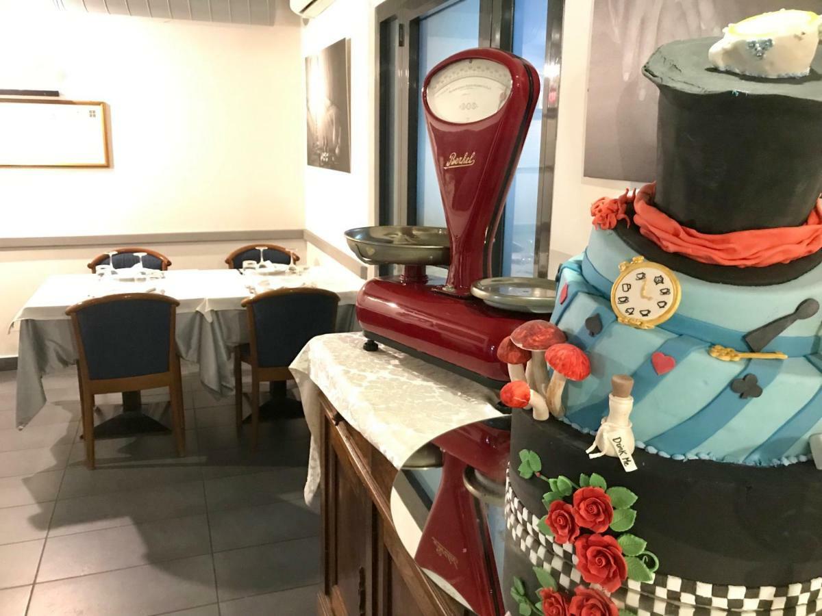 Taverna Napoleone San Lorenzo  Zewnętrze zdjęcie